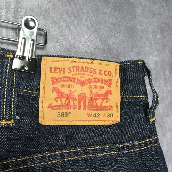 Levis Mens 569 Loose Straight Fit Blue Jeans size 42x30 Cotton Dark Denim Pants - Picture 4 of 16